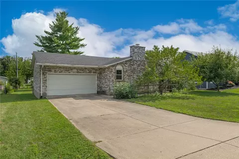 3449 North Dr, Dayton, OH 45432