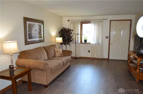 4290 Midfield St, Springfield, OH 45503 photo 7