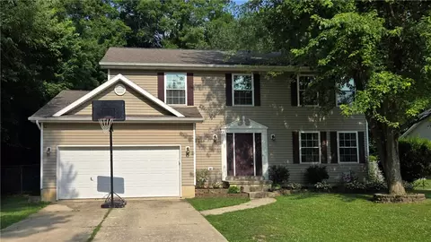 6416 Sterling Woods Dr, Clayton, OH 45315