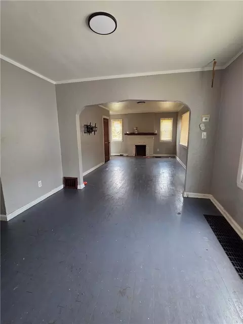 Living - 445 E Siebenthaler Ave, Dayton, OH 45405 photo 3 of 3