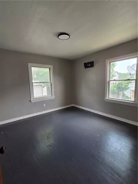 Bedroom - 445 E Siebenthaler Ave, Dayton, OH 45405 photo 1 of 1