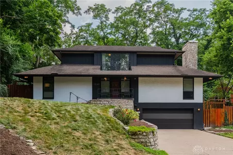 Exterior - 1260 Brooklands Rd, Kettering, OH 45409 photo 15 of 20