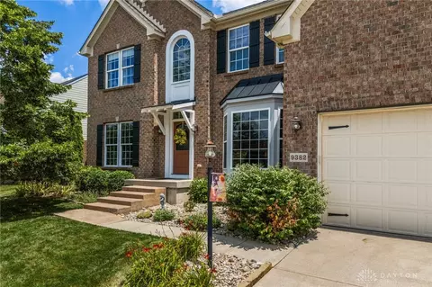Exterior - 9382 Oak Brook Dr, Centerville, OH 45458 photo 3 of 9