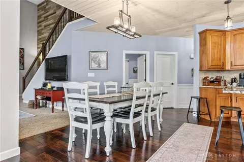 Dining - 9382 Oak Brook Dr, Centerville, OH 45458 photo 2 of 4