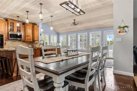 Dining - 9382 Oak Brook Dr, Centerville, OH 45458 photo 1 of 4
