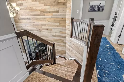Entry Way - 9382 Oak Brook Dr, Centerville, OH 45458 photo 4 of 8