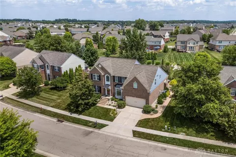 View/Area - 9382 Oak Brook Dr, Centerville, OH 45458 photo 2 of 5