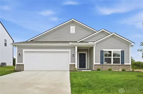 137 Evergreen Way, Brookville, OH 45309