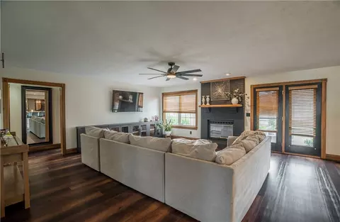 Living - 815 W Eva Cir, Springfield, OH 45504 photo 1 of 1