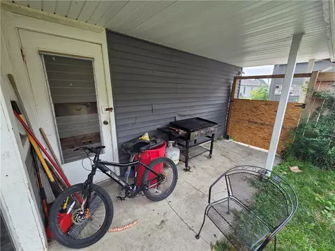 Exterior - 224 E Wayne St, Celina, OH 45822 photo 6 of 8