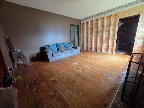 Living - 224 E Wayne St, Celina, OH 45822 photo 6 of 7