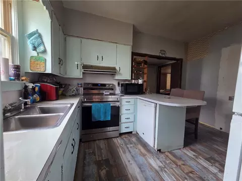 Kitchen - 224 E Wayne St, Celina, OH 45822 photo 1 of 2