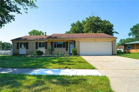 7342 Belle Plain Dr, Huber Heights, OH 45424