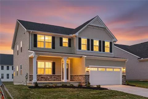 4335 Windflower Dr, Tipp City, OH 45371