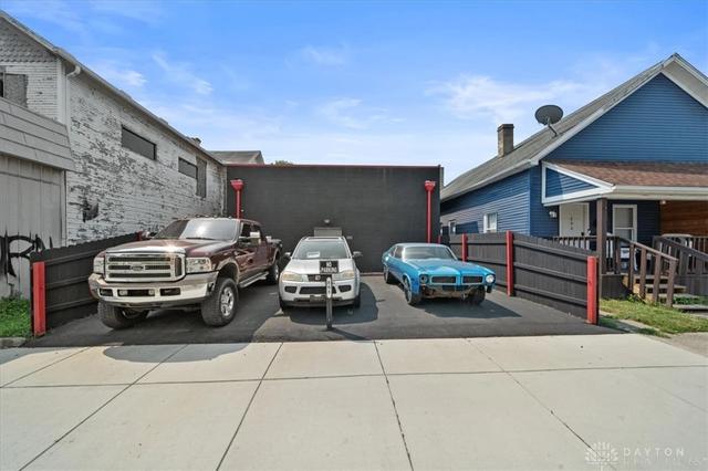 808 Xenia Ave, Dayton, OH 45410