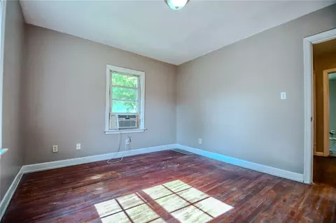 Bedroom - 2901 Oakley Ave, Kettering, OH 45419 photo 2 of 5