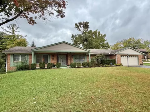 2101 Tullis Dr, Middletown, OH 45042