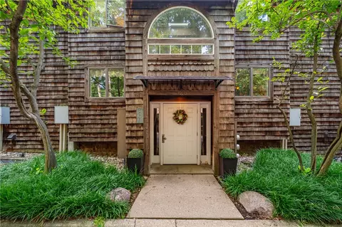 128 Bellaire Ave #204, Dayton, OH 45420