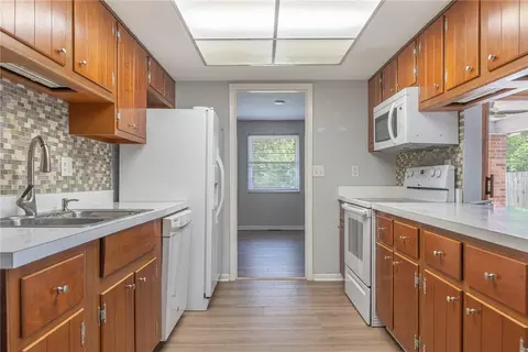 Kitchen - 2394 E Rahn Rd, Kettering, OH 45440 photo 1 of 4
