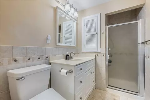 Bath - 5375 Marshall Rd, Centerville, OH 45429 photo 1 of 4