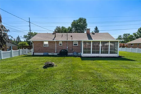 Exterior - 5375 Marshall Rd, Centerville, OH 45429 photo 5 of 6