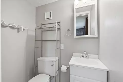 Bath - 487 Brunswick Dr, Forest Park, OH 45240 photo 3 of 3