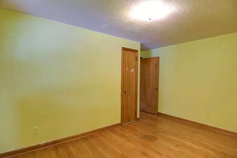Bedroom - 1618 Malden Ave, Springfield, OH 45504 photo 6 of 6