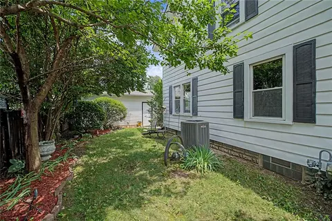 Exterior - 11 E Dayton Dr, Fairborn, OH 45324 photo 8 of 8