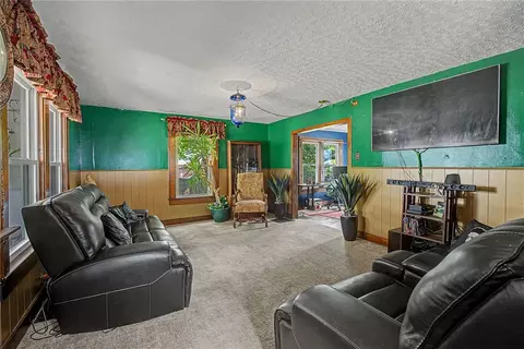Living - 11 E Dayton Dr, Fairborn, OH 45324 photo 2 of 2