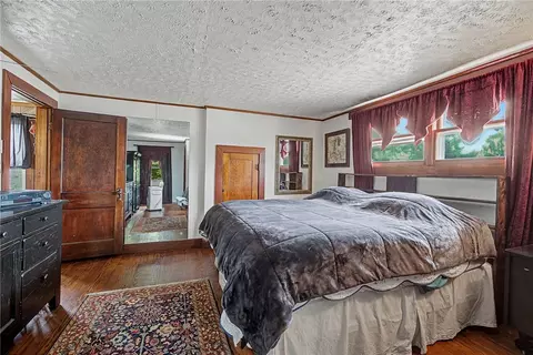 Bedroom - 11 E Dayton Dr, Fairborn, OH 45324 photo 4 of 6