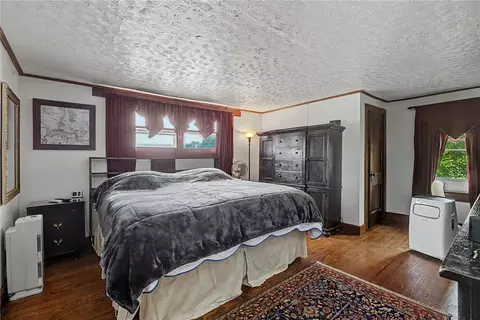 Bedroom - 11 E Dayton Dr, Fairborn, OH 45324 photo 1 of 6