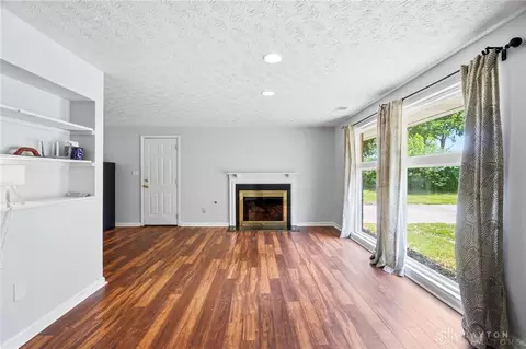 Living - 111 Westhaven Dr, Kettering, OH 45429 photo 5 of 19