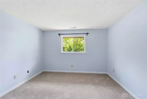 Bedroom - 111 Westhaven Dr, Kettering, OH 45429 photo 5 of 8