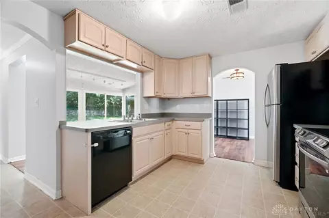 Kitchen - 111 Westhaven Dr, Kettering, OH 45429 photo 1 of 4