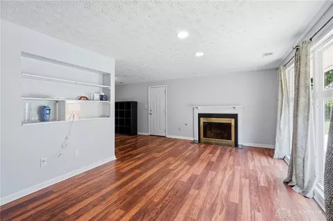 Living - 111 Westhaven Dr, Kettering, OH 45429 photo 6 of 19