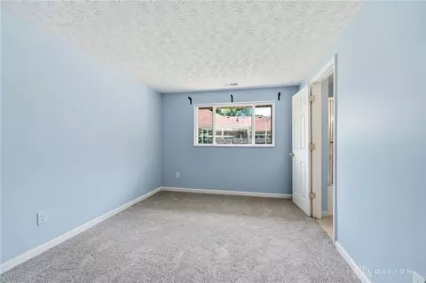 Bedroom - 111 Westhaven Dr, Kettering, OH 45429 photo 1 of 8