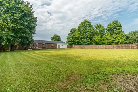 Exterior - 3111 Eldean Rd, Covington, OH 45318 photo 3 of 4