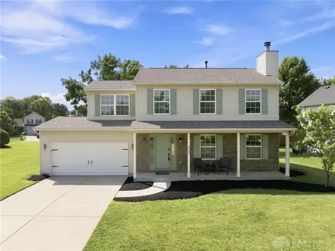 8631 Acredale Dr, West Chester, OH 45069