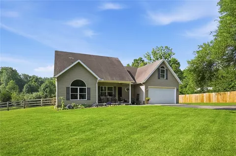 2619 Fox Hollow Rd, Springfield, OH 45502 photo 2