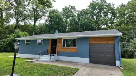 5050 Leedale Dr, Dayton, OH 45417