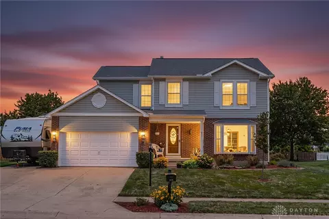 1036 Decker Dr, Miamisburg, OH 45342