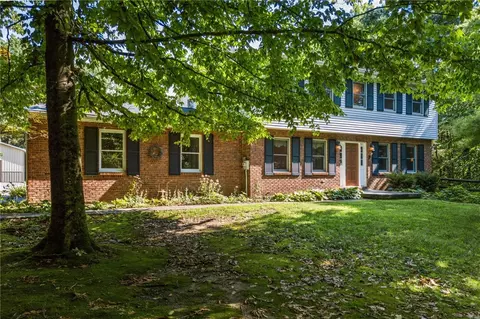 Exterior - 7191 Brook Dr, Morrow, OH 45152 photo 2 of 13