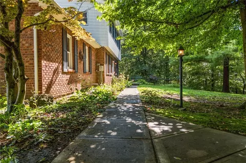 Exterior - 7191 Brook Dr, Morrow, OH 45152 photo 3 of 13
