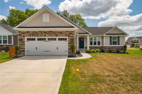 1047 Brooke Ln, Xenia, OH 45385