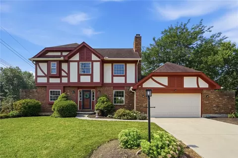 1802 Lord Fitzwalter Dr, Miamisburg, OH 45342