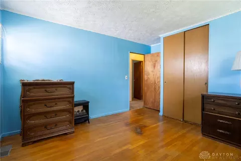 Bedroom - 2813 Purdue Dr, Kettering, OH 45420 photo 4 of 6