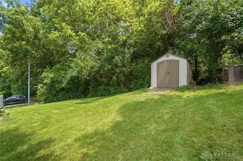 Exterior - 3100 E Cunnington Ln, Kettering, OH 45420 photo 16 of 16