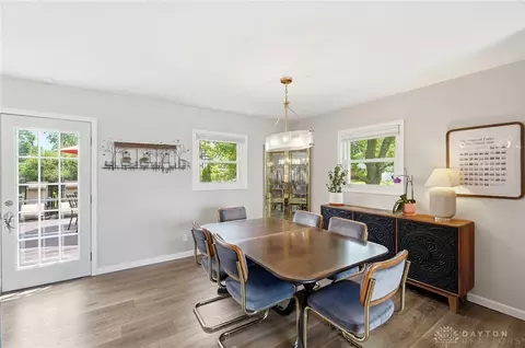 Dining - 3100 E Cunnington Ln, Kettering, OH 45420 photo 1 of 3