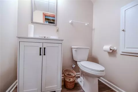 Bath - 3621 Strathmoor Dr, Kettering, OH 45429 photo 2 of 2