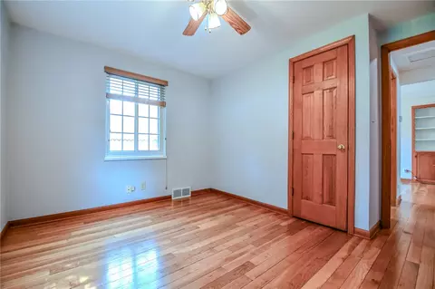 Bedroom - 3621 Strathmoor Dr, Kettering, OH 45429 photo 3 of 3